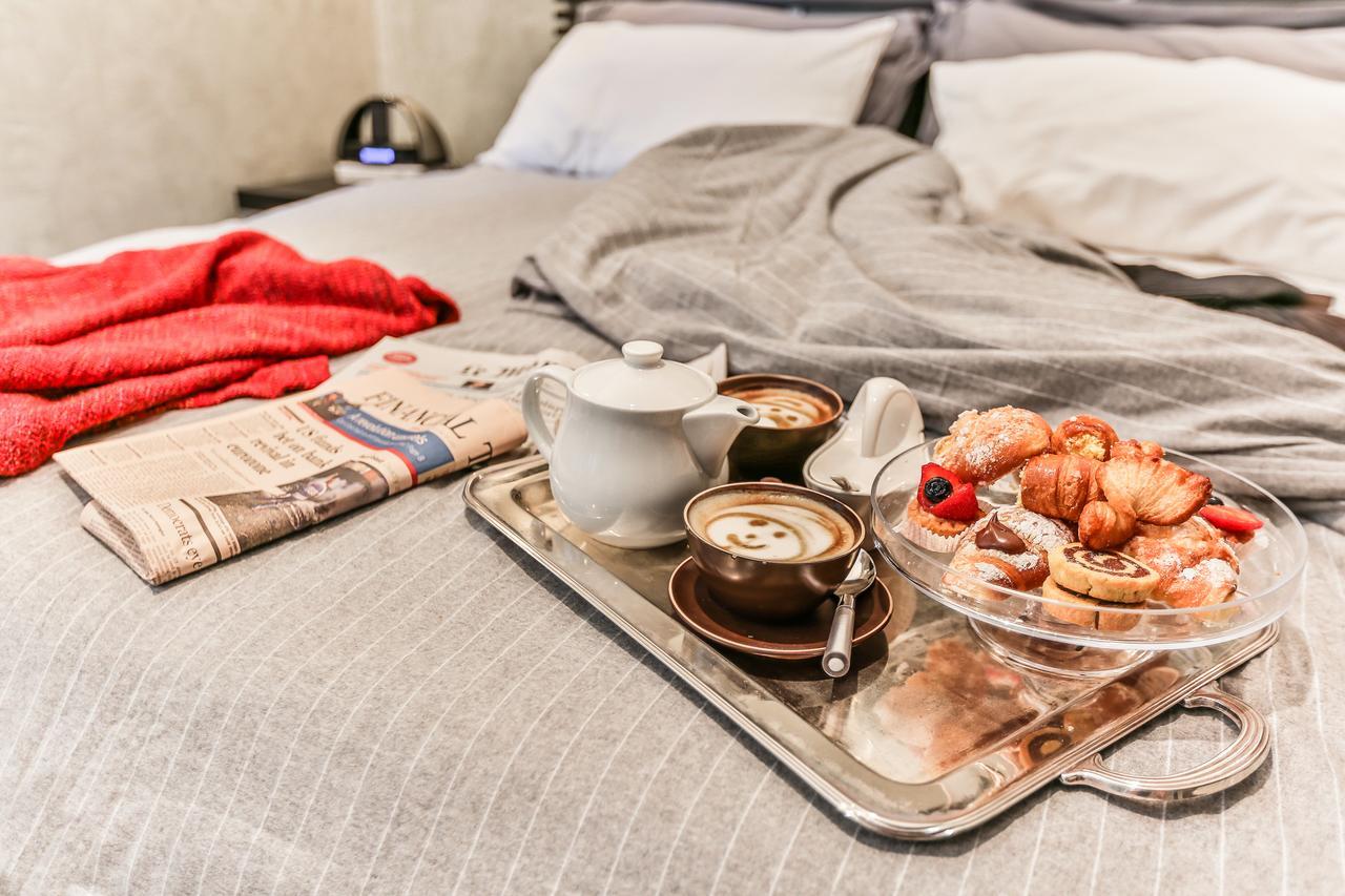 San Babila Suite Милан Экстерьер фото