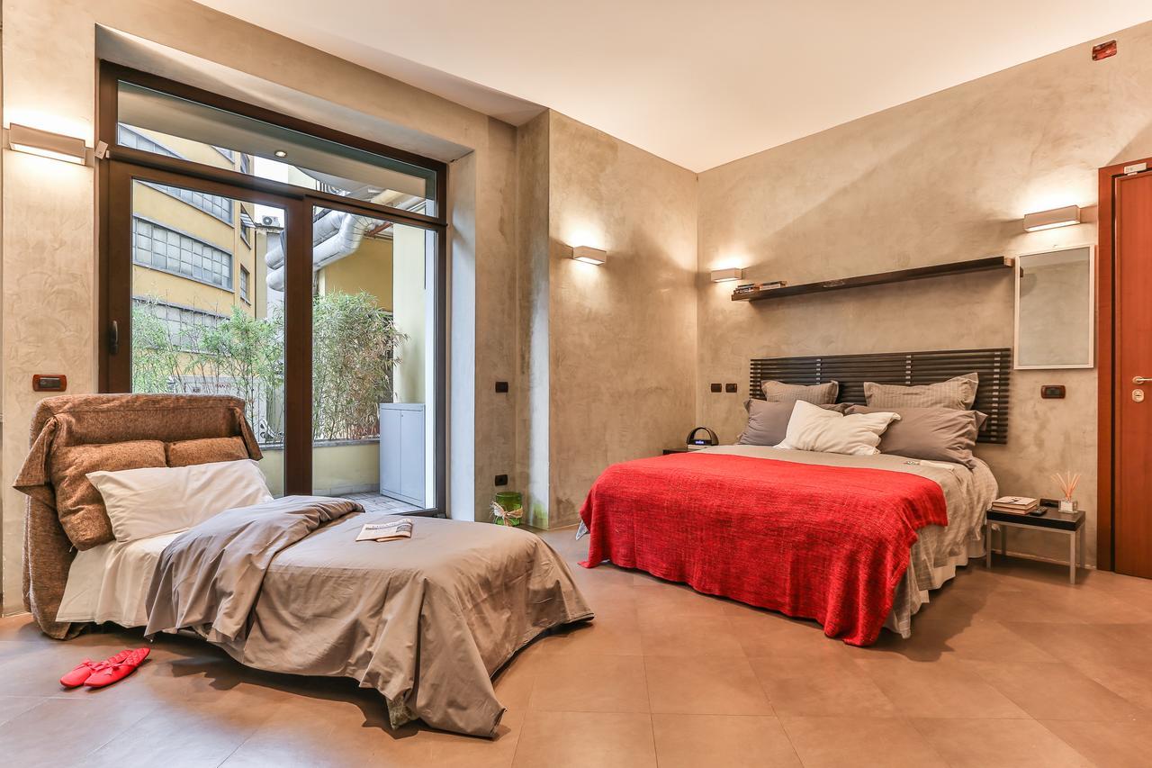 San Babila Suite Милан Экстерьер фото