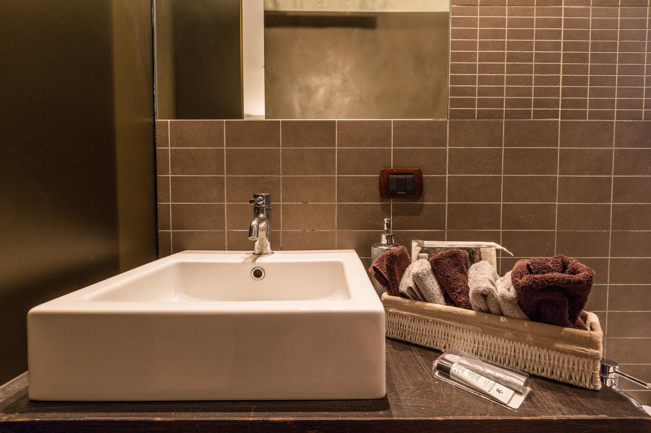 San Babila Suite Милан Экстерьер фото
